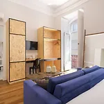 B&B 1869 Principe Real House 4*
