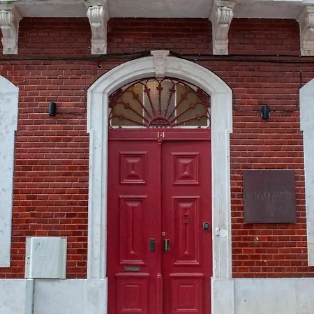 1869 Principe Real House 4*