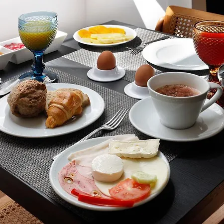 Oda ve Kahvaltı 1869 Principe Real House 4*