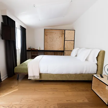 1869 Principe Real House Couette-café 4*
