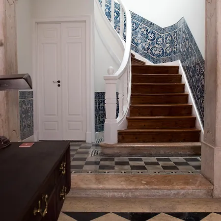 Oda ve Kahvaltı 1869 Principe Real House