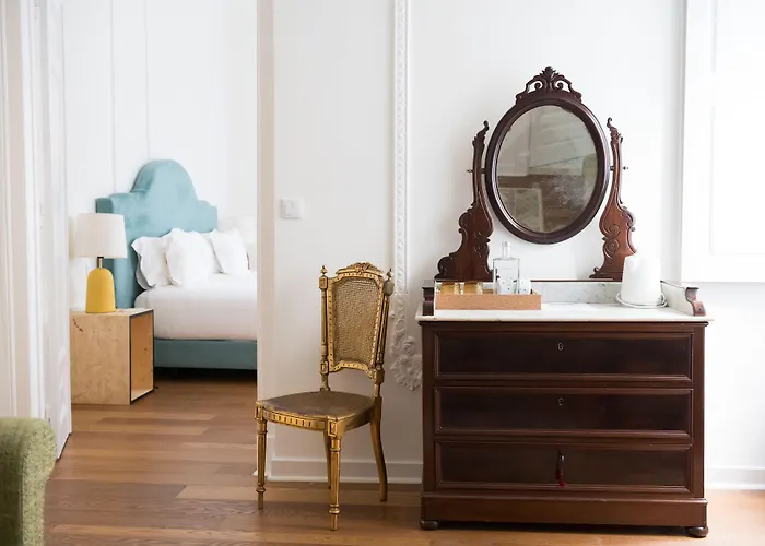 1869 Principe Real House 4*