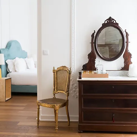 1869 Principe Real House 4*